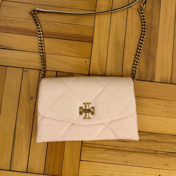 Tory Burch Handbags - Tory Burch Baby Pink Quilted Crossbody Bag